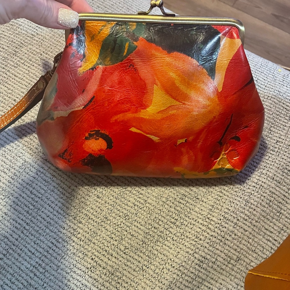 Patricia nash savena wristlet